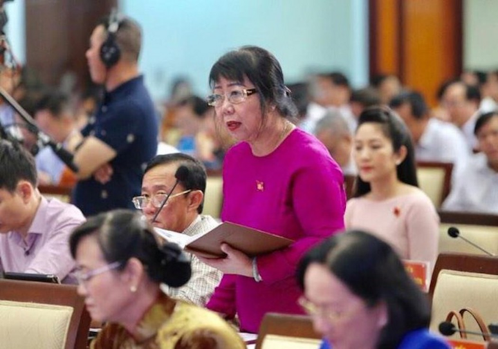 Gần 2.300 cán bộ dôi dư ở TP.HCM có thể phải nghỉ việc - 1