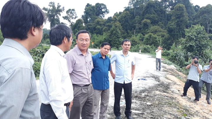 Tai nạn thảm khốc ở Kon Tum: Xe chạy tốc độ 65km/h, phụ xe dương tính với ma túy - 1