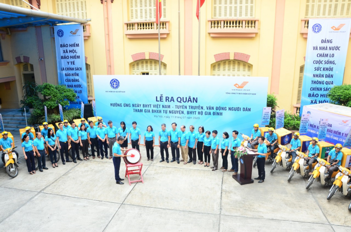 Ra quân hưởng ứng ngày Bảo hiểm Y tế Việt Nam - 2