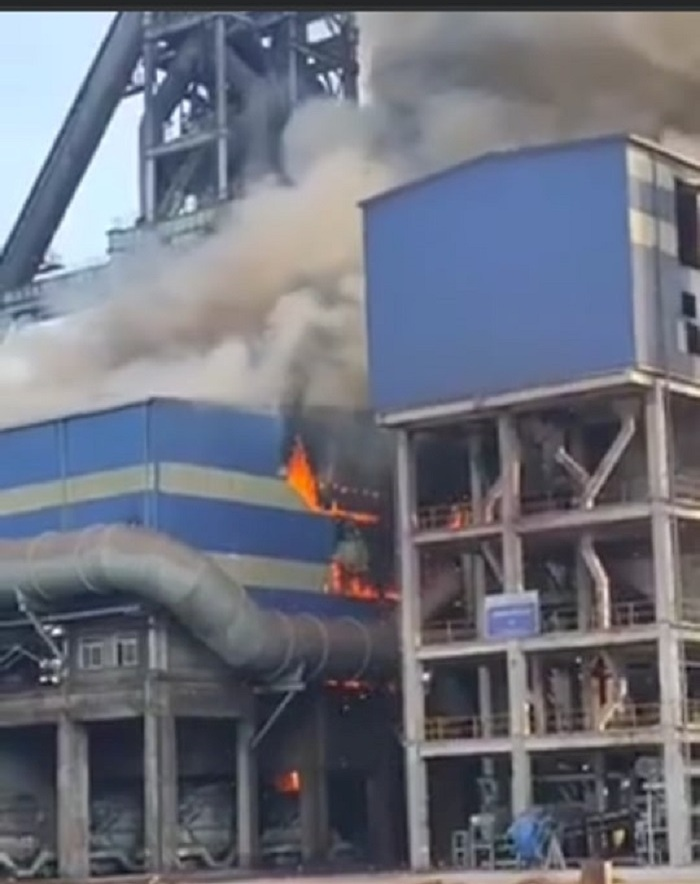 Nguyên nhân ban đầu vụ cháy ngùn ngụt tại nhà máy thép Hòa Phát Dung Quất - 1