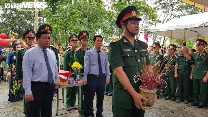 Rưng rưng lễ truy điệu 10 liệt sỹ hy sinh trong cuộc chiến bảo vệ Vị Xuyên - 1