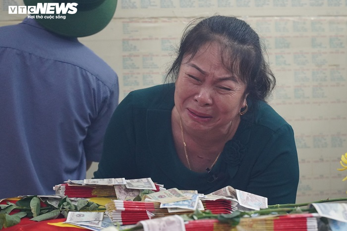 Rưng rưng lễ truy điệu 10 liệt sỹ hy sinh trong cuộc chiến bảo vệ Vị Xuyên - 2