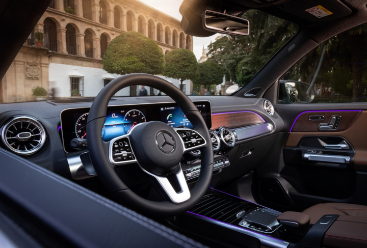 SUV 7 chỗ Mercedes GLB ra mắt tại Thái Lan, có thể sắp về Việt Nam - 7