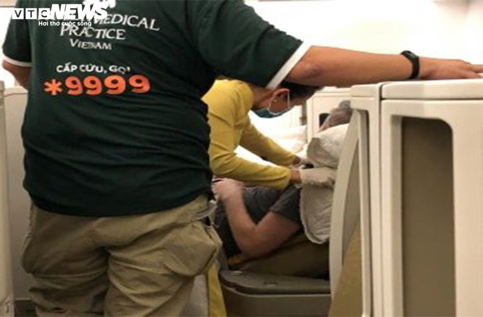 Hình ảnh chuyến bay chở phi công người Anh từ TP.HCM đi Hà Nội - 7