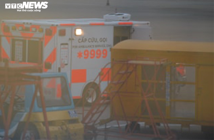 Hình ảnh chuyến bay chở phi công người Anh từ TP.HCM đi Hà Nội - 3