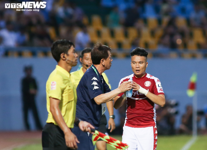 Ảnh: Bùi Tiến Dũng tỏa sáng trong trận CLB TP.HCM thắng đậm - 12