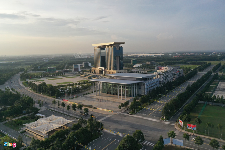 Thành phố mới Bình Dương vẫn vắng bóng người sau 10 năm - 2