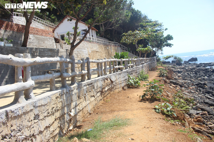 Ảnh: Phá núi, xây kè, dựng hàng quán xâm lấn danh thắng Ba Làng An - 4