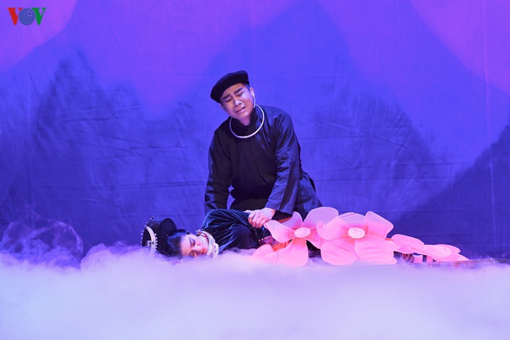 'Chuyện tình Khau Vai' hồi sinh sân khấu cải lương hậu COVID-19 - 8