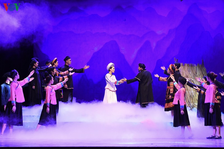 'Chuyện tình Khau Vai' hồi sinh sân khấu cải lương hậu COVID-19 - 9