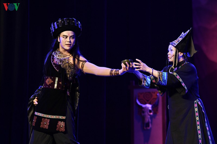 'Chuyện tình Khau Vai' hồi sinh sân khấu cải lương hậu COVID-19 - 13