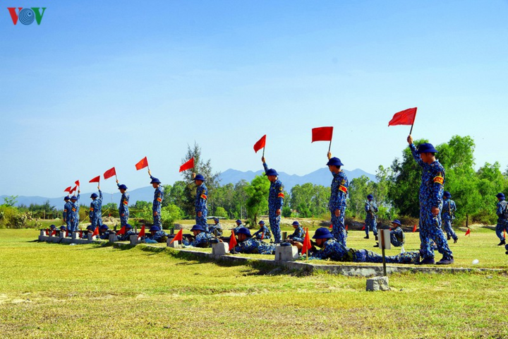 Quyết tâm bảo vệ từng tấc đảo, sải biển - 2