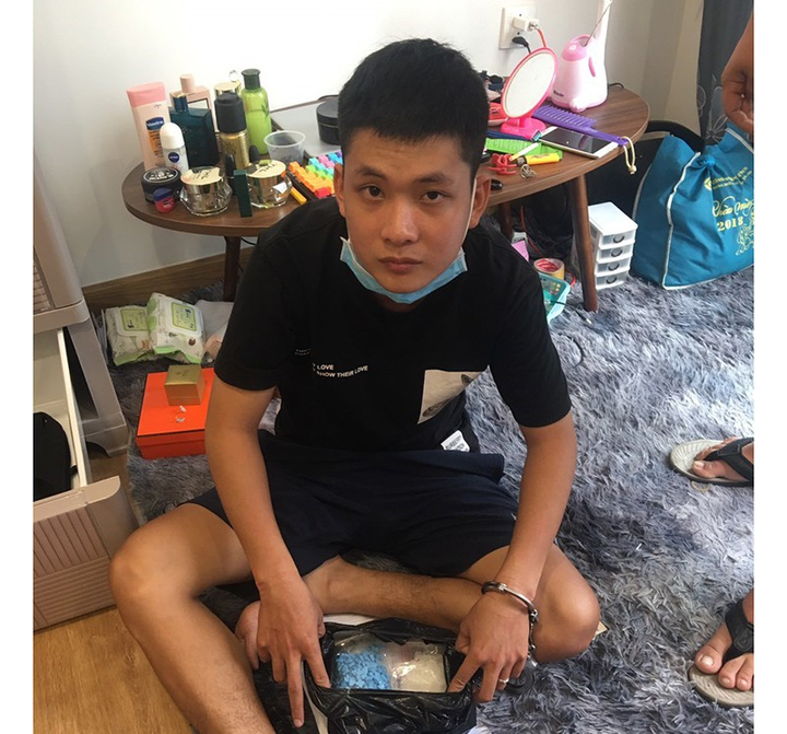 Triệt phá đường dây buôn bán ma tuý khủng ở TP.HCM - 1