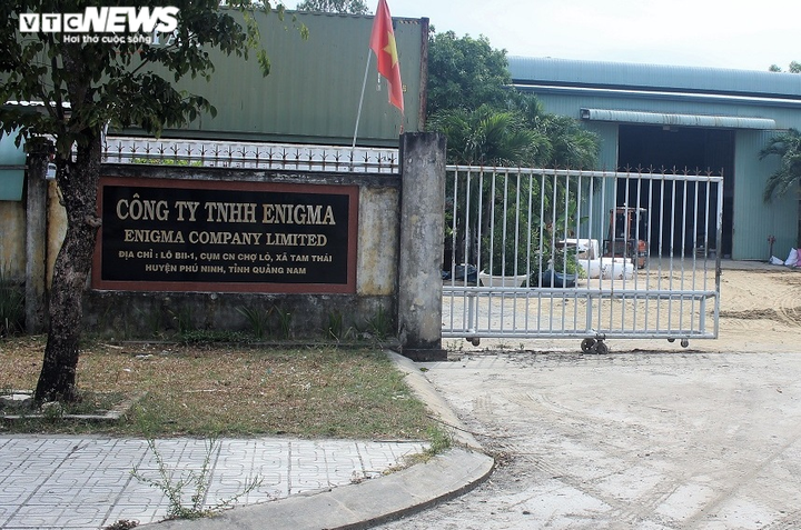 Để thùng hóa chất phát nổ khiến dân nhập viện, công ty bị tạm dừng hoạt động - 1