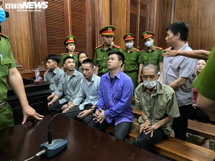 Hot girl Ngọc ‘Miu’ và ông trùm ma túy Văn Kính Dương hầu tòa - 11