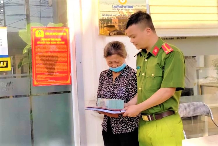 Tự xưng là cán bộ tư pháp, gọi điện thoại dọa nạt để chiếm gần 600 triệu đồng - 1