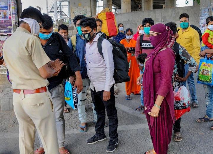 Số ca mắc COVID-19 ở Ấn Độ vượt mốc 1 triệu - 1