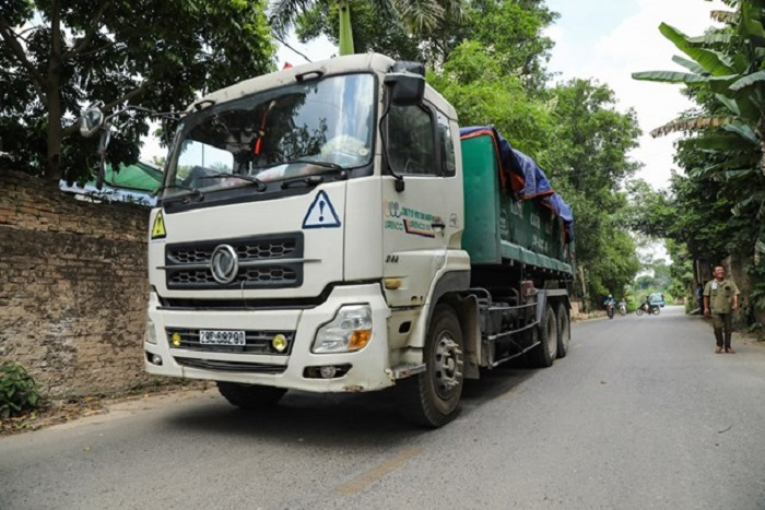 Ảnh: Bãi rác lớn nhất Thủ đô mở cửa trở lại sau 3 ngày 'án binh bất động' - 4