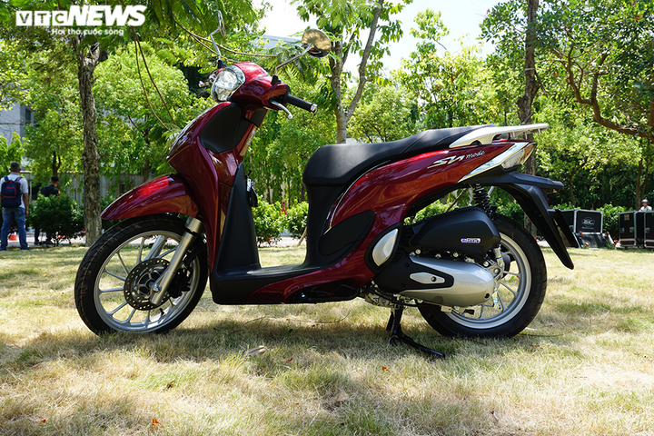 Cận cảnh 'hàng nóng' Honda SH mode 125cc 2020 vừa ra mắt thị trường Việt Nam - 2