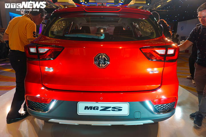 Cận cảnh MG ZS giá từ 518 triệu đồng tại Việt Nam - 6