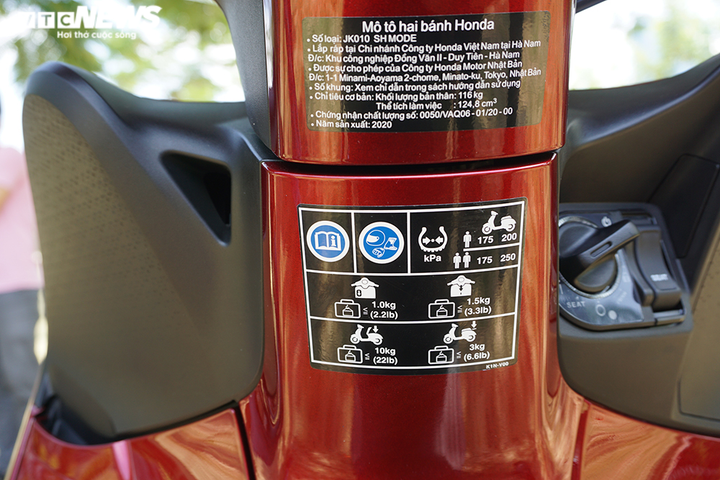 Cận cảnh 'hàng nóng' Honda SH mode 125cc 2020 vừa ra mắt thị trường Việt Nam - 11