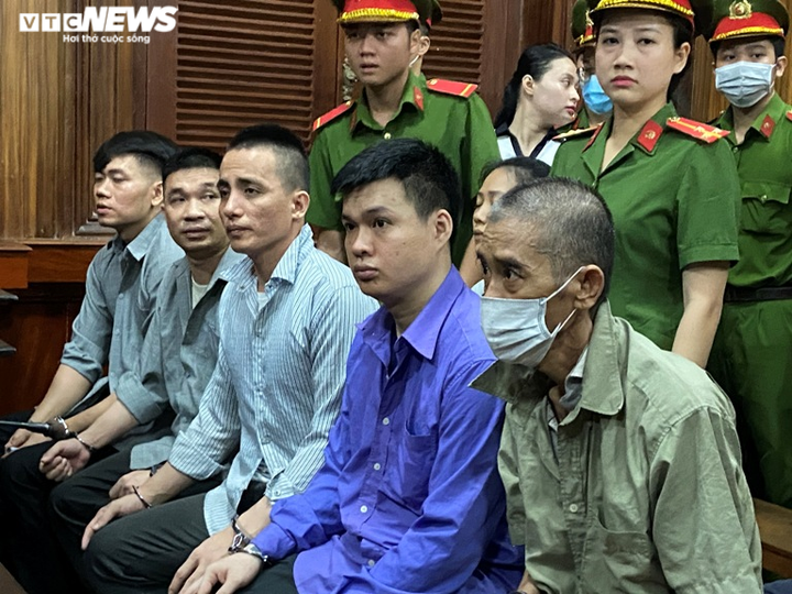 Vì sao tạm dừng phiên toà xử Văn Kính Dương cùng đồng phạm? - 2