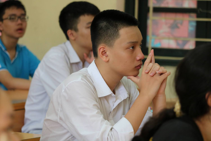 Gần 89.000 thí sinh Hà Nội bước vào môn thi đầu tiên kỳ thi vào lớp 10 THPT - 1