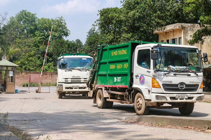 Ảnh: Bãi rác lớn nhất Thủ đô mở cửa trở lại sau 3 ngày 'án binh bất động' - 8