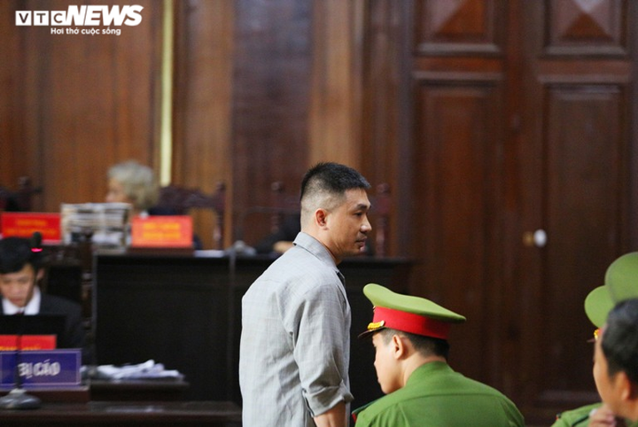 Vì sao tạm dừng phiên toà xử Văn Kính Dương cùng đồng phạm? - 1