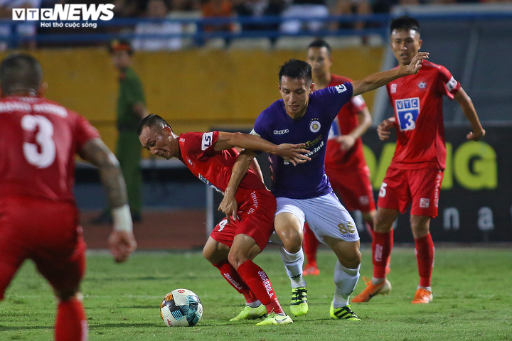 HLV Chu Đình Nghiêm: Hà Nội FC không cần 'bắt chết' Công Phượng - 2