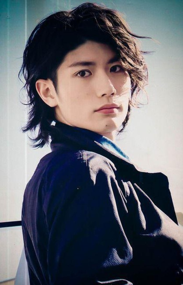 Nam thần hàng đầu Nhật Bản Haruma Miura chết trong trạng thái treo cổ - 1