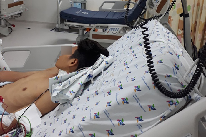 Giận bố không mua điện thoại, cậu bé 13 tuổi uống thuốc sâu tự tử - 1