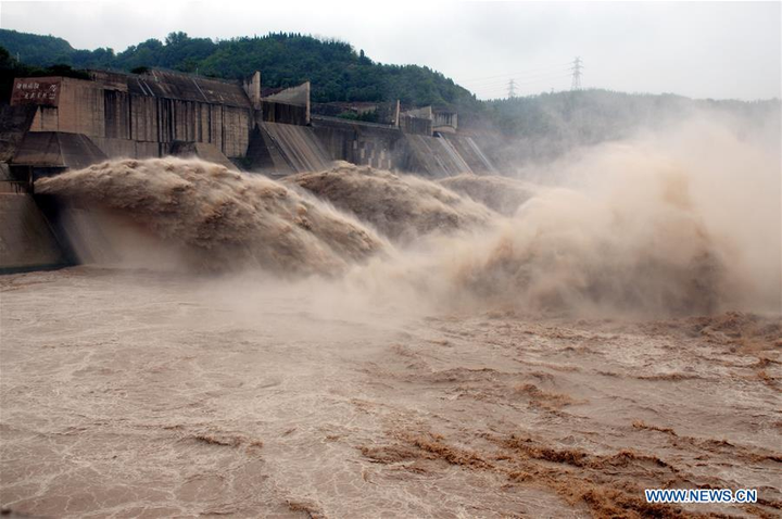 Đập lớn thứ 2 của Trung Quốc xả lũ 19 ngày liên tiếp - 6