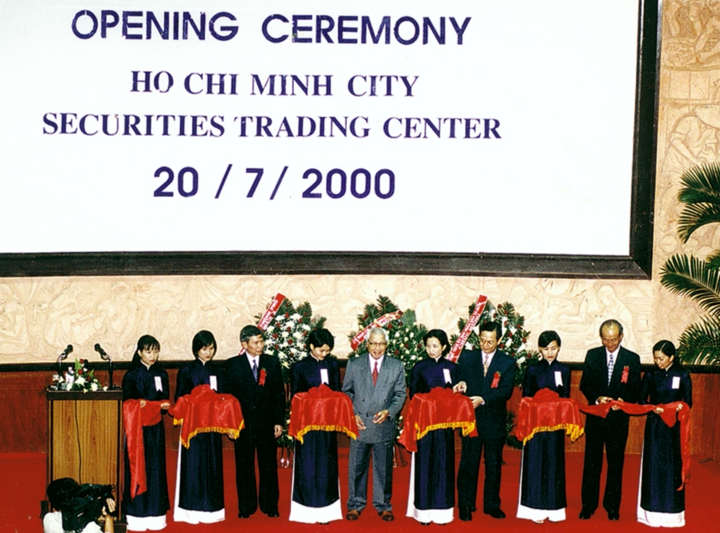 20 năm thăng trầm của chứng khoán Việt Nam - 2
