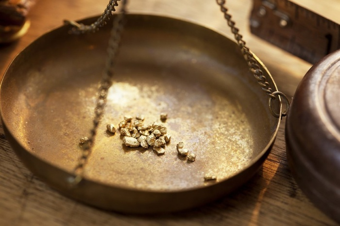 Giá vàng hôm nay 20/7: Trụ vững trên ngưỡng cao - 1