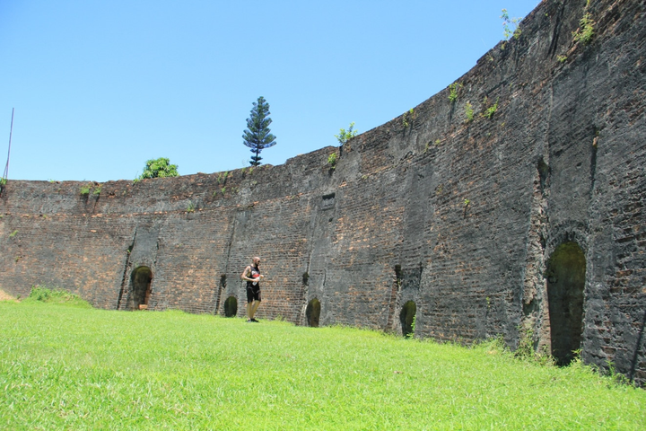 Bên trong đấu trường mãnh thú độc nhất vô nhị còn tồn tại ở Việt Nam có gì? - 8