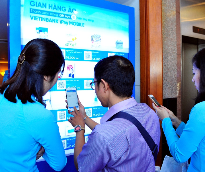 VietinBank đẩy mạnh phát triển thanh toán không dùng tiền mặt - 1