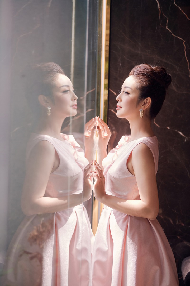 Jennifer Phạm: 'Chồng tôi không phân biệt con chung, con riêng' - 8