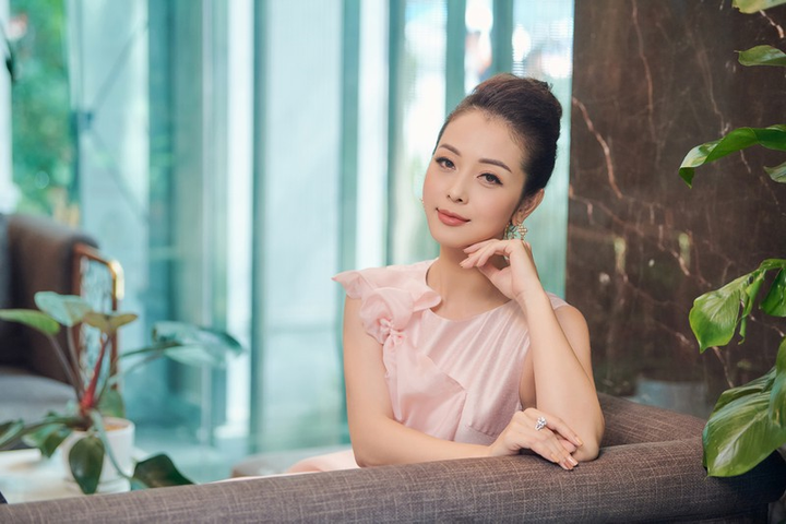 Jennifer Phạm: 'Chồng tôi không phân biệt con chung, con riêng' - 5