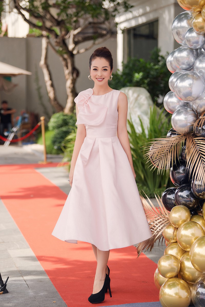 Jennifer Phạm: 'Chồng tôi không phân biệt con chung, con riêng' - 1