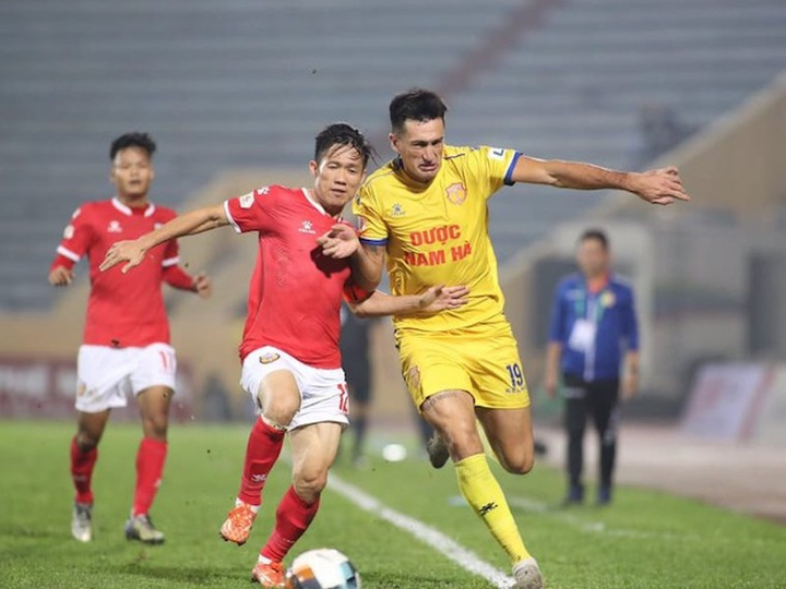 Vì sao Hà Nội FC phải cầu viện đến 'lão tướng' Lê Tấn Tài? - 3