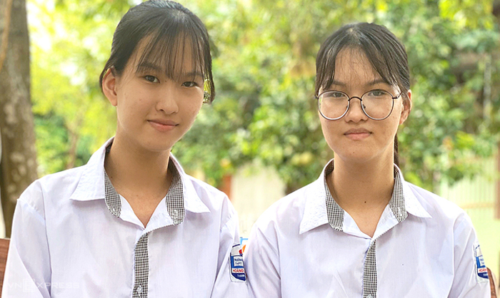 Sau 17 năm mổ tách rời, cặp song sinh dính liền Cúc - An hiện ra sao? - 1