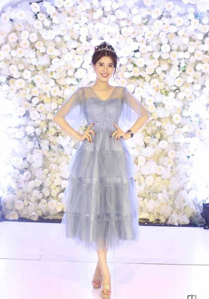 Hoa khôi 10X Đại học Tài chính - Ngân hàng Hà Nội đam mê kinh doanh - 6