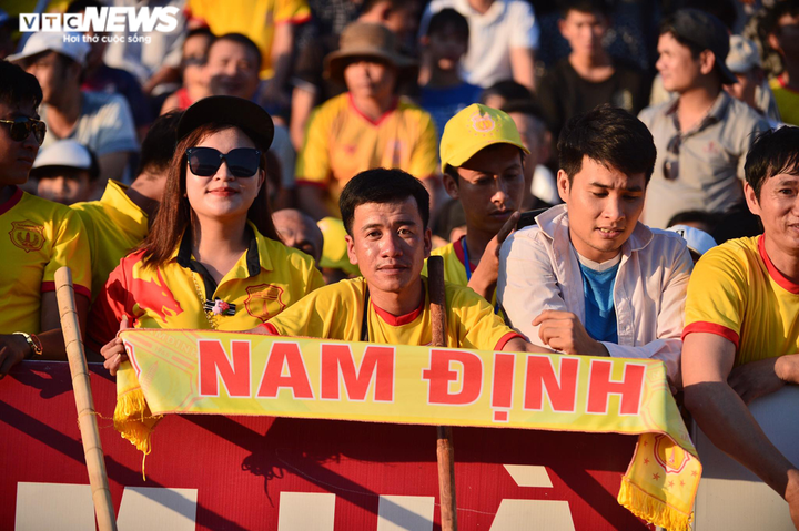 Trực tiếp bóng đá Nam Định vs B.Bình Dương, vòng 11 V-League 2020 - 1