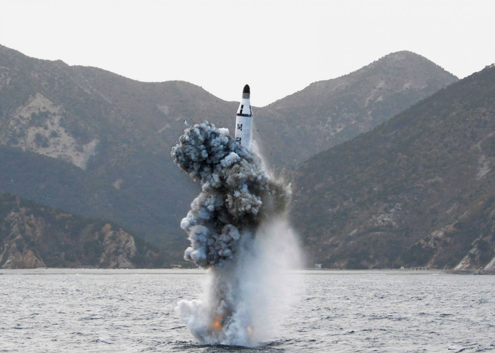 Lộ diện vũ khí đáng gờm của Hải quân Triều Tiên - 2