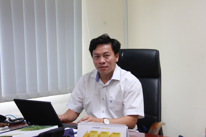 Người quản đốc làm... nhà sư phạm - 1