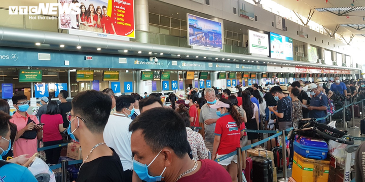 Dấu hiệu sinh tồn của bệnh nhân nghi mắc COVID-19 tiến triển khả quan - 2