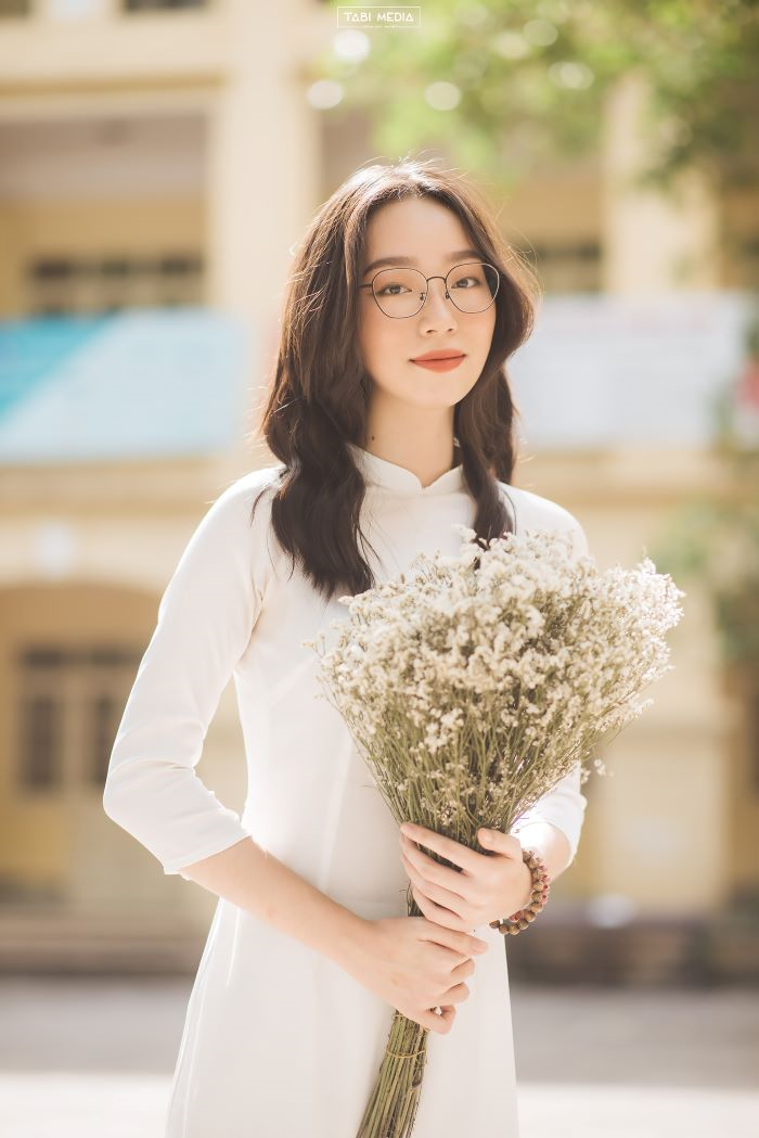 Ảnh: Vẻ đẹp thướt tha của nữ sinh THPT Việt Đức trong tà áo dài - 5