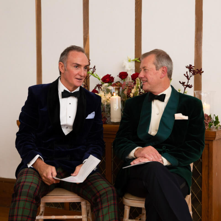 Cặp vợ chồng đồng tính đầu tiên của Hoàng gia Anh đến với nhau thế nào? - 2