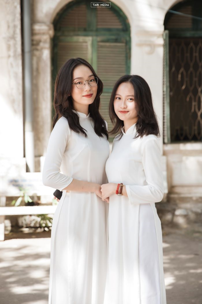 Ảnh: Vẻ đẹp thướt tha của nữ sinh THPT Việt Đức trong tà áo dài - 10